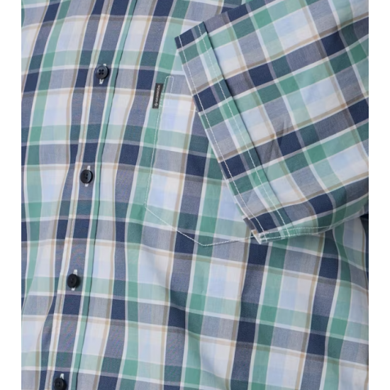 Short-sleeved casual shirt