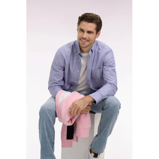 Regular fit pink striped shirt